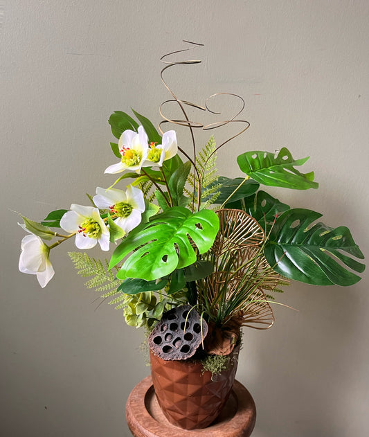 Verdant Structure |Permanent Botanicals